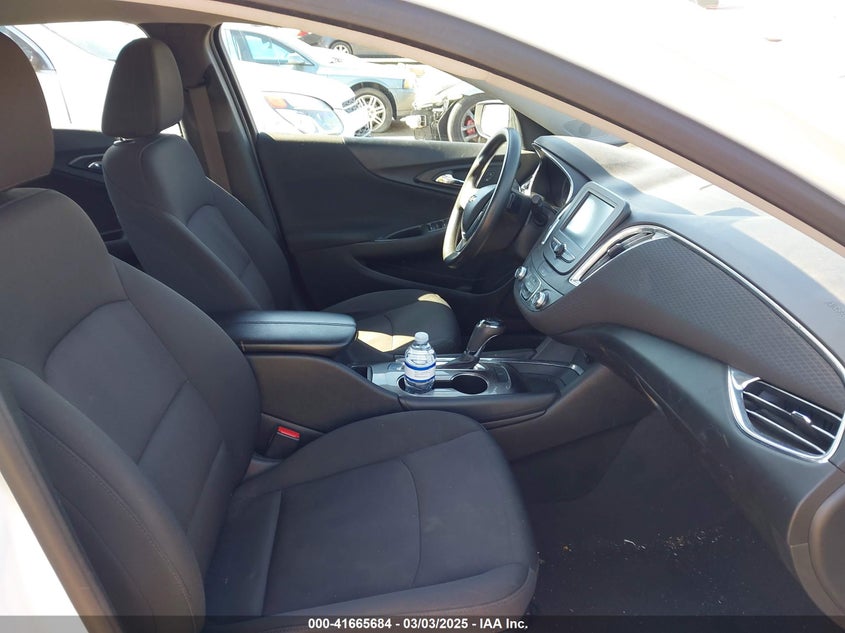 2018 CHEVROLET MALIBU VIN: 1G1ZD5ST7JF140120