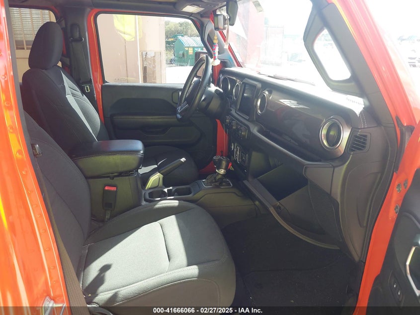 2018 JEEP WRANGLER UNLIMITED VIN: 1C4HJXEN6JW249611