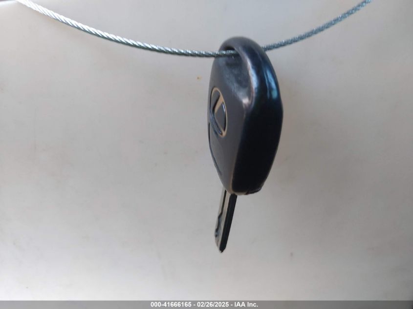 2001 Lexus Is 300 VIN: JTHBD182310011194 Lot: 41666165