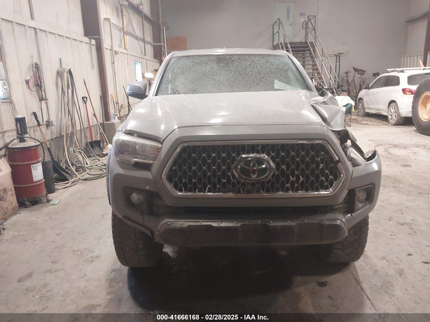 2019 TOYOTA TACOMA VIN: 5TFSZ5AN5KX175795