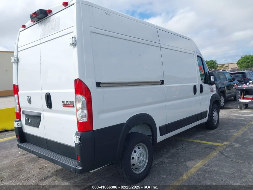 2019 RAM PROMASTER 1500 VIN: 3C6TRVBG7KE559461