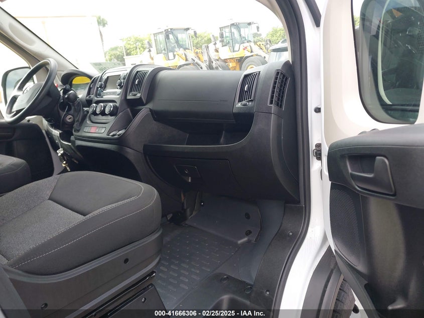 2019 RAM PROMASTER 1500 VIN: 3C6TRVBG7KE559461