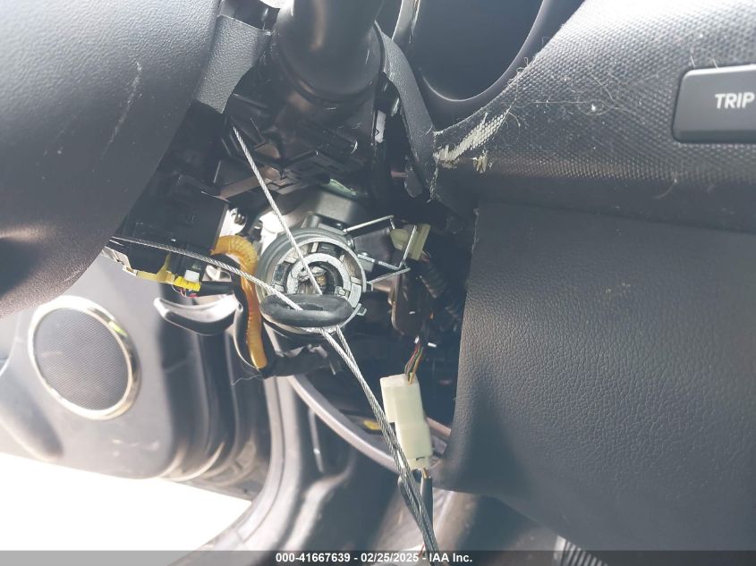 2011 Kia Soul + VIN: KNDJT2A21B7226873 Lot: 41667639