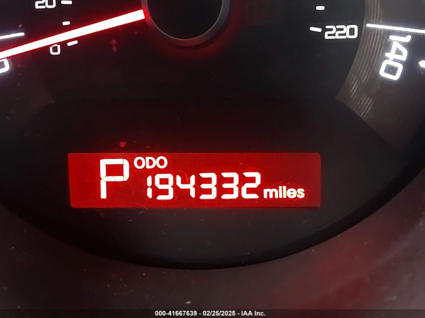 2011 Kia Soul + VIN: KNDJT2A21B7226873 Lot: 41667639