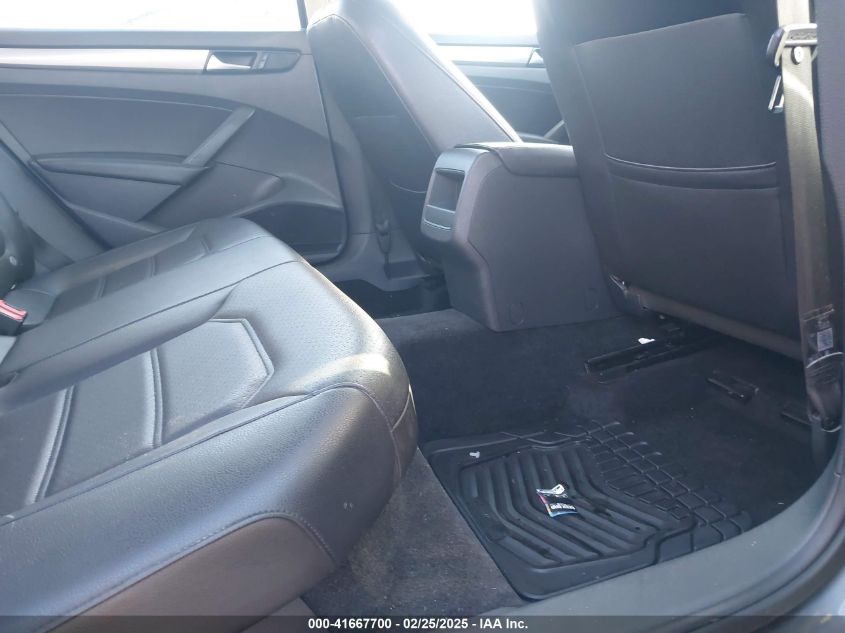 2015 Volkswagen Passat 1.8T Wolfsburg Edition VIN: 1VWAT7A35FC093034 Lot: 41667700