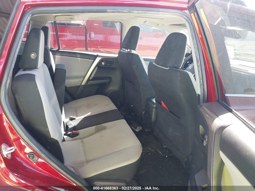 2018 TOYOTA RAV4 ADVENTURE/XLE - JTMWFREV5JD118332