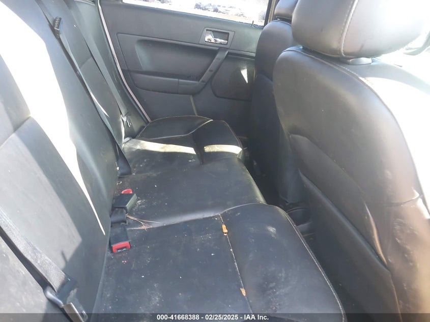 2010 FORD FOCUS VIN: 1FAHP3HN3AW242057