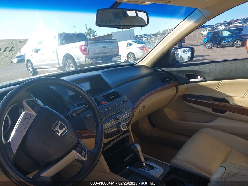 2012 HONDA ACCORD VIN: 1HGCP3F83CA029094