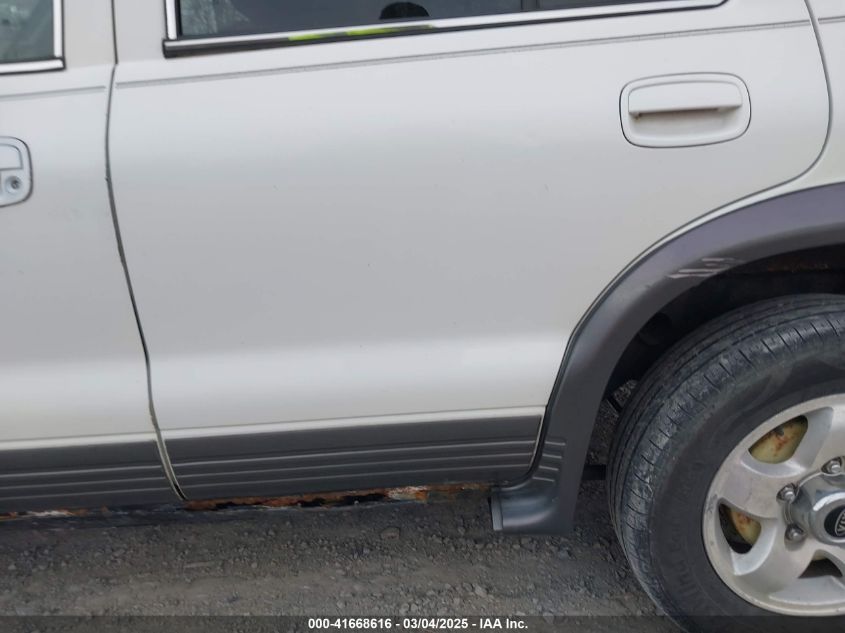 2001 Kia Sportage Ex/Limited VIN: KNDJA723115039931 Lot: 41668616