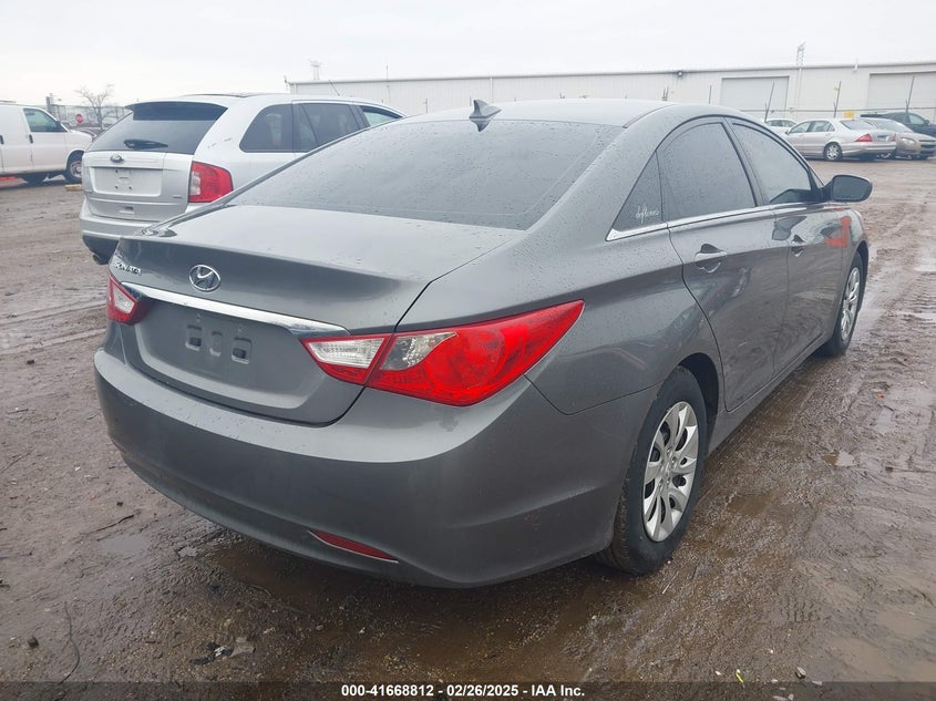 2013 HYUNDAI SONATA GLS - 5NPEB4AC3DH580109