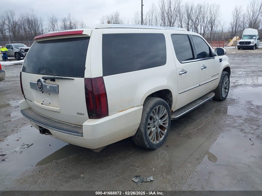 2007 CADILLAC ESCALADE ESV VIN: 1GYFK66827R304354