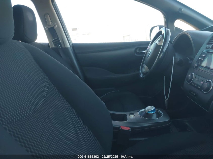2013 NISSAN LEAF S - 1N4AZ0CP7DC400389