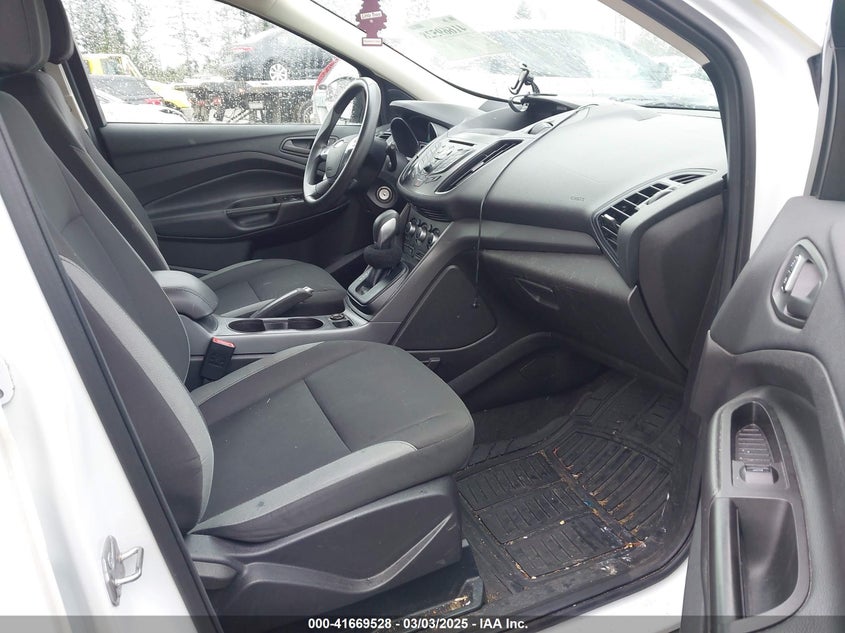 2016 FORD ESCAPE VIN: 1FMCU0F76GUA68789