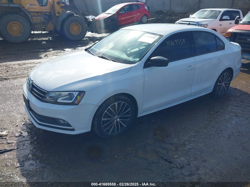 2015 VOLKSWAGEN JETTA VIN: 3VWD17AJXFM347871