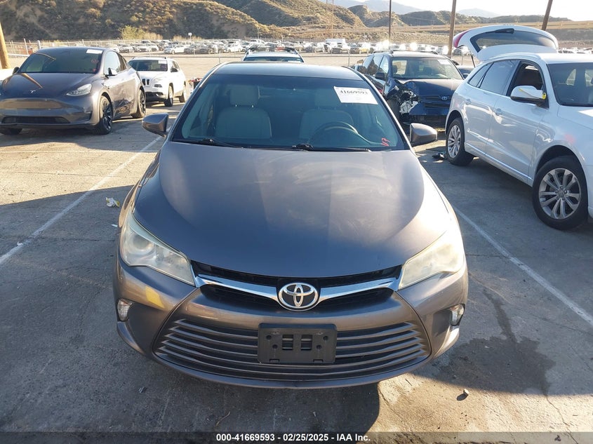2016 TOYOTA CAMRY VIN: 4T4BF1FK9GR518621