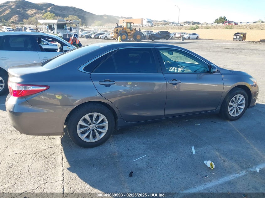 2016 TOYOTA CAMRY VIN: 4T4BF1FK9GR518621
