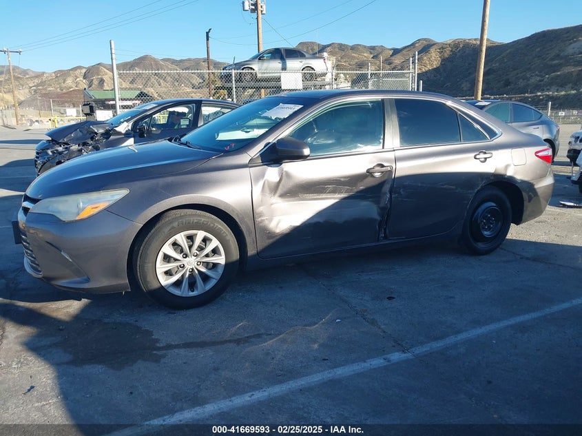 2016 TOYOTA CAMRY VIN: 4T4BF1FK9GR518621