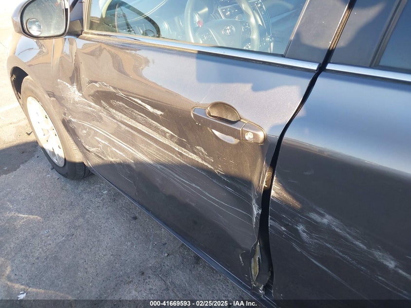 2016 TOYOTA CAMRY VIN: 4T4BF1FK9GR518621