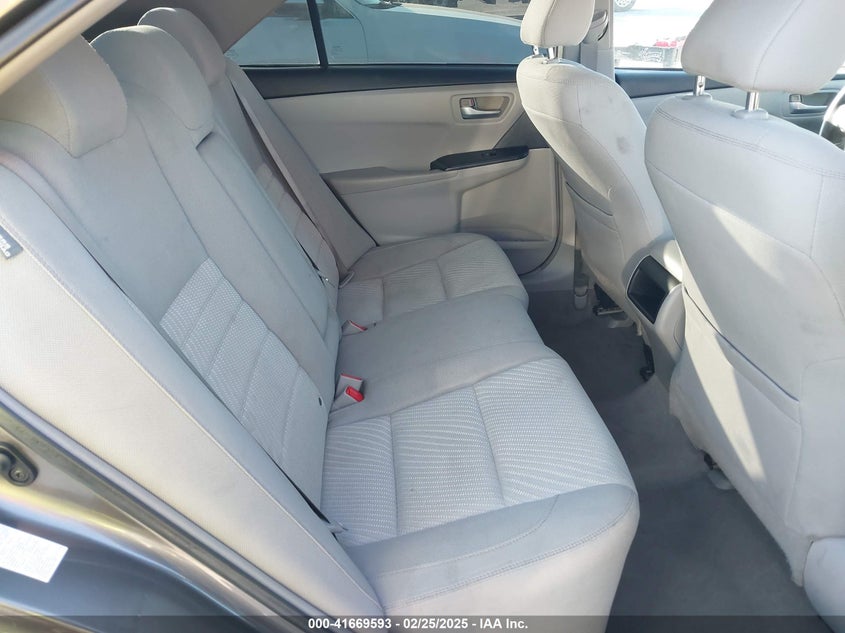 2016 TOYOTA CAMRY VIN: 4T4BF1FK9GR518621