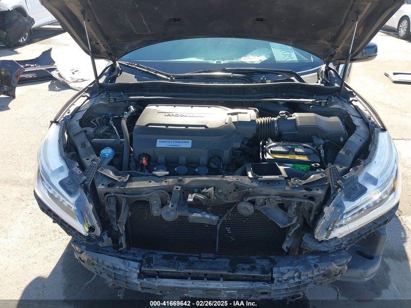 2016 HONDA ACCORD VIN: 1HGCR3F99GA008419