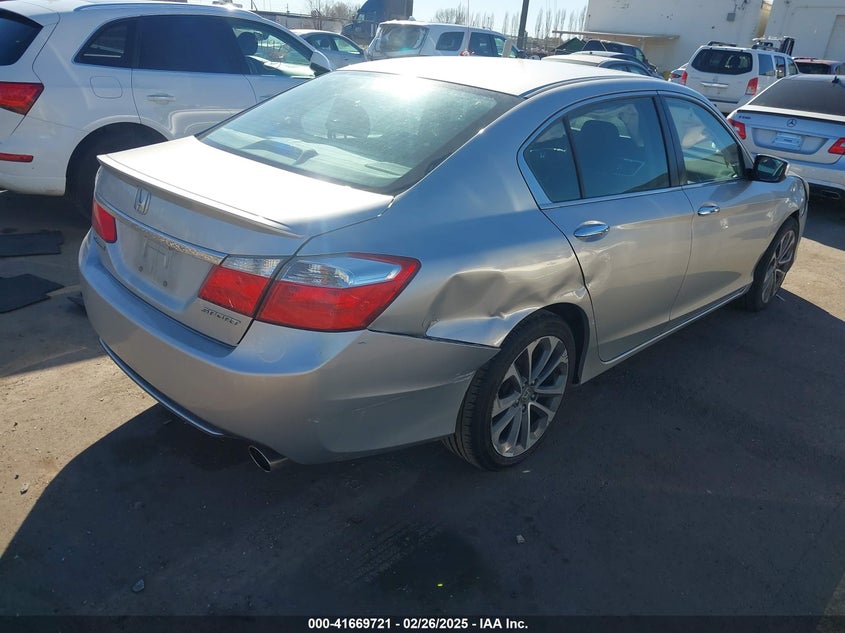 2015 HONDA ACCORD VIN: 1HGCR2F54FA037719