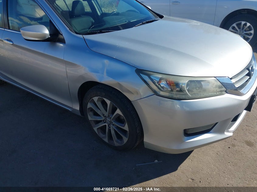 2015 HONDA ACCORD VIN: 1HGCR2F54FA037719