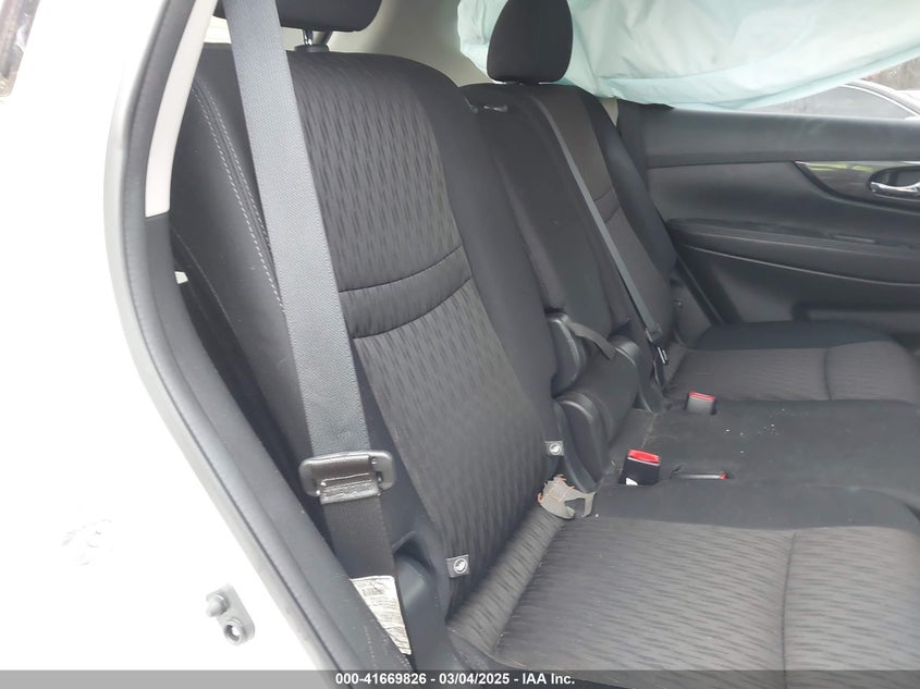 2017 NISSAN ROGUE SV - 5N1AT2MV6HC885999