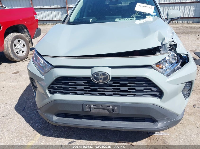 2021 TOYOTA RAV4 XLE - 2T3W1RFV3MW137031