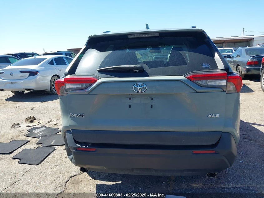 2021 TOYOTA RAV4 XLE - 2T3W1RFV3MW137031