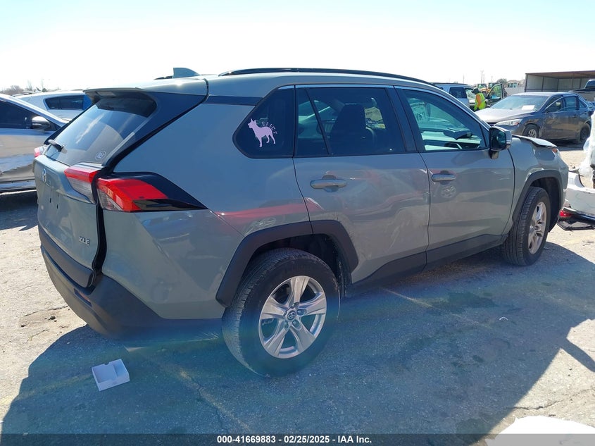 2021 TOYOTA RAV4 XLE - 2T3W1RFV3MW137031