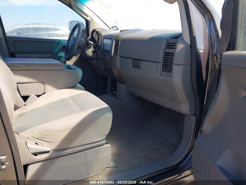 2007 NISSAN TITAN VIN: 1N6AA07A57N230692