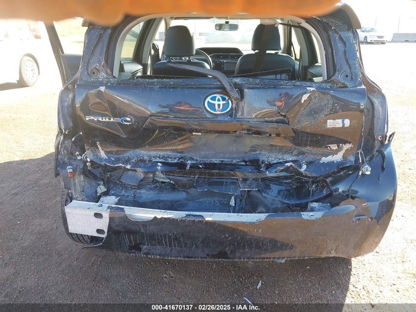 2016 TOYOTA PRIUS C VIN: JTDKDTB33G1129828