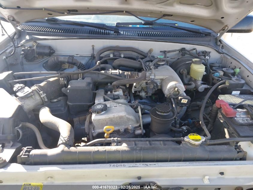 2000 Toyota Tacoma VIN: 5TEWM72N1YZ709127 Lot: 41670323