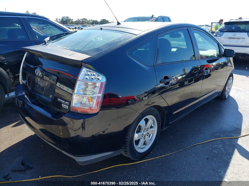 2007 TOYOTA PRIUS VIN: JTDKB20U777672110