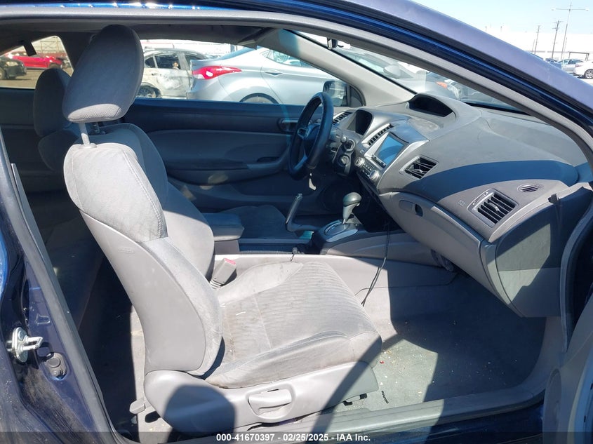 2010 HONDA CIVIC VIN: 2HGFG1B61AH538184