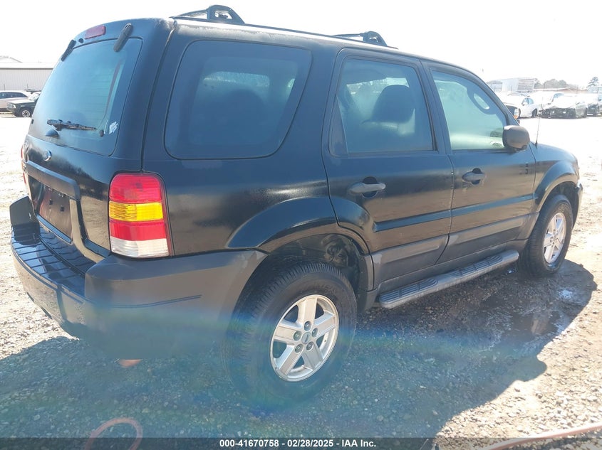 2007 FORD ESCAPE VIN: 1FMYU02Z47KA44371