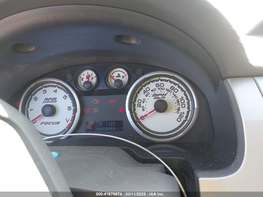 2010 FORD FOCUS VIN: 1FAHP3HN5AW157558