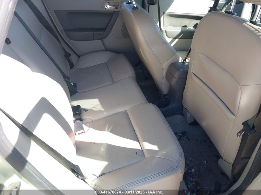 2010 FORD FOCUS VIN: 1FAHP3HN5AW157558
