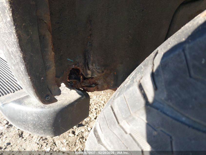 2003 Toyota Sequoia Limited V8 VIN: 5TDBT48A73S146644 Lot: 41670937