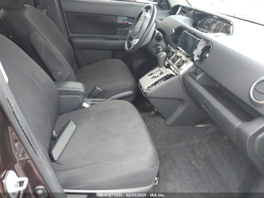 2009 SCION XB VIN: JTLKE50E391087715