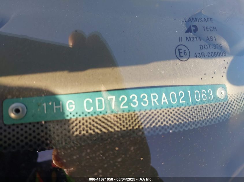 1994 Honda Accord Lx VIN: 1HGCD7233RA021063 Lot: 41671058