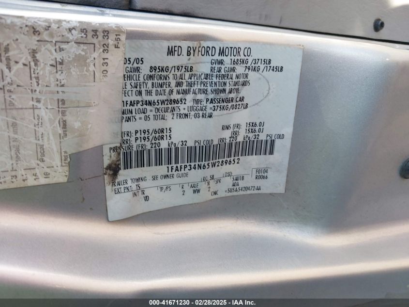 2005 Ford Focus Zx4 VIN: 1FAFP34N65W289652 Lot: 41671230