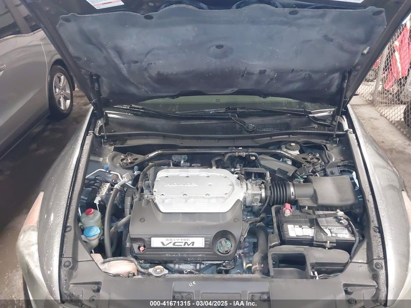 2008 HONDA ACCORD VIN: 1HGCP36898A002232