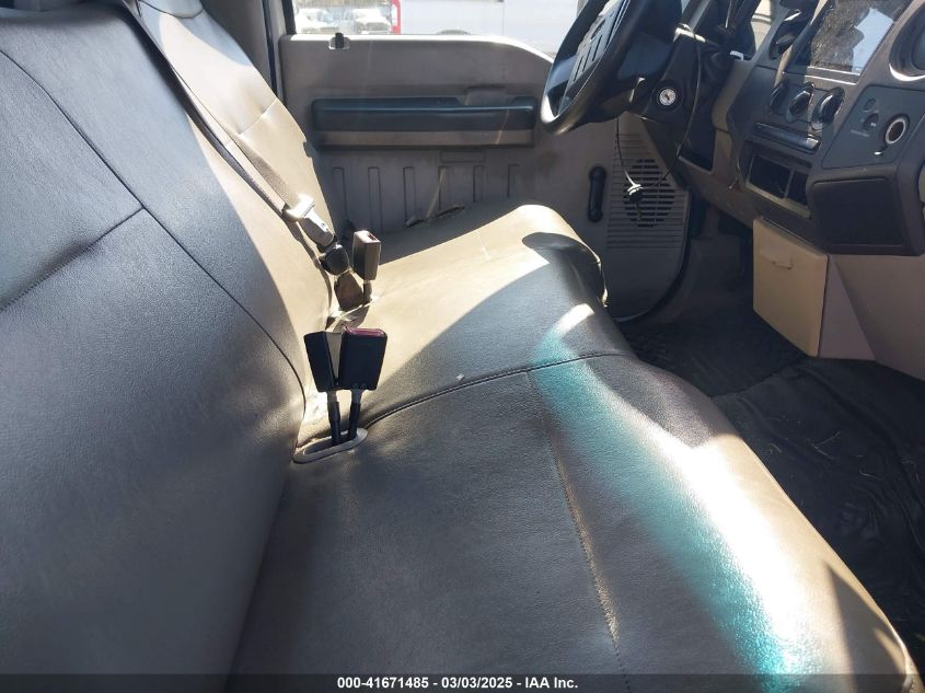 2008 Ford F-350 Xl/Xlt VIN: 1FTWF32RX8EA08238 Lot: 41671485