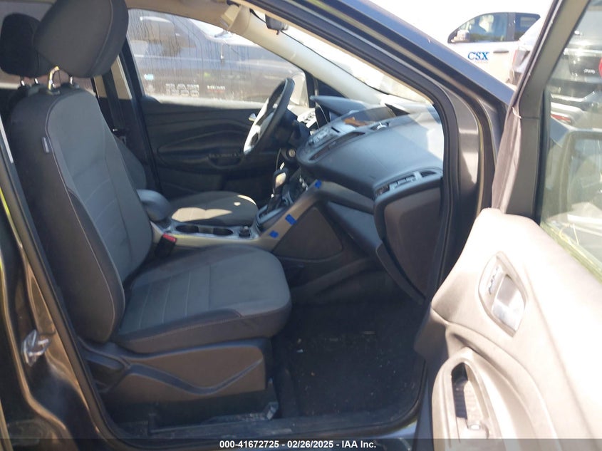 2016 FORD ESCAPE VIN: 1FMCU0GX7GUC67137