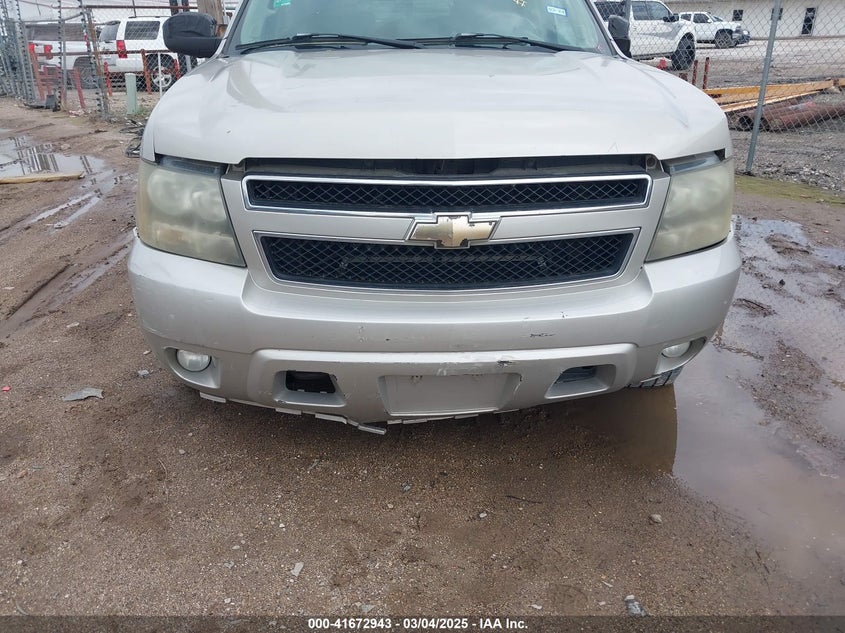 2007 CHEVROLET SUBURBAN 1500 VIN: 3GNFC16J37G135171