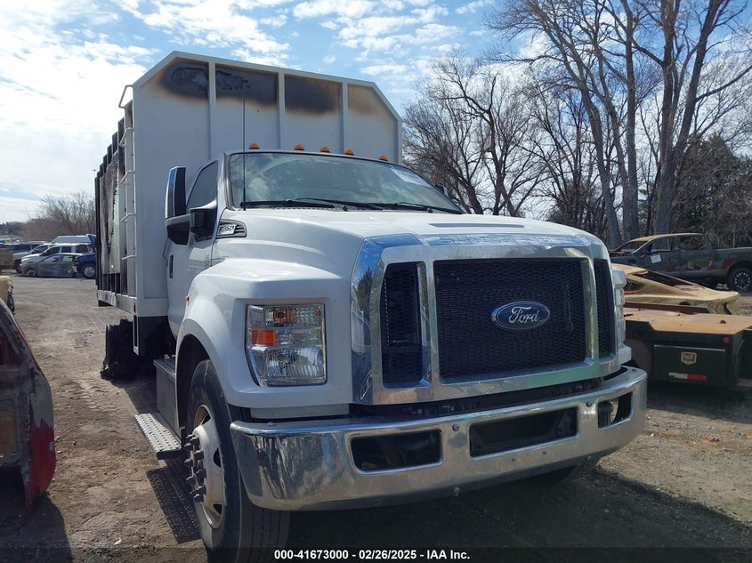 2022 FORD F-650 DIESEL  (VIN: 1FDNF6DC9NDF10340)