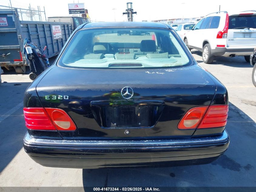 1999 Mercedes-Benz E 320 VIN: WDBJF65H9XA762833 Lot: 41673244