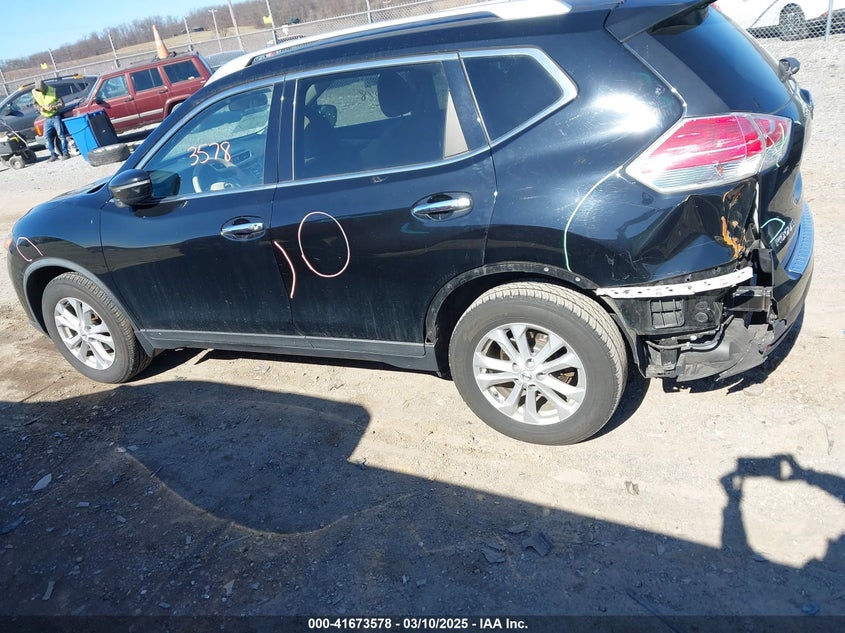 2015 NISSAN ROGUE SV - KNMAT2MV0FP522057