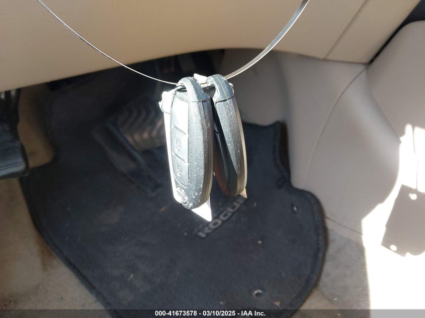 2015 NISSAN ROGUE SV - KNMAT2MV0FP522057